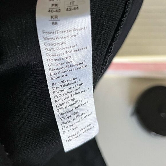 SPANX red-hot legging in color black Women’s size M - Picture 2 of 2